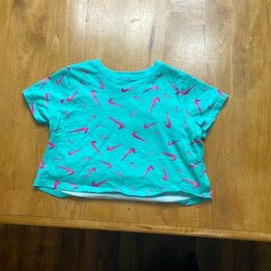 Nike tee, medium size kids